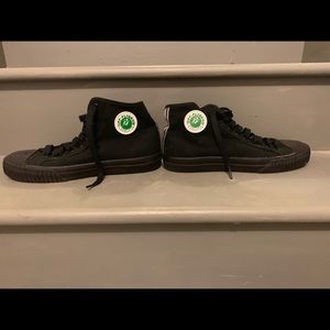 Men’s PF Flyers Shoes size 11